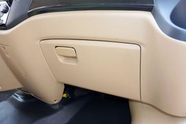 2015款福田图雅诺2.8T长轴商旅版ISF2.8s41P