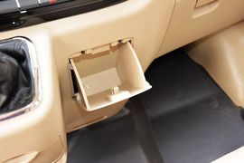 2015款福田图雅诺2.8T长轴商旅版ISF2.8s41P