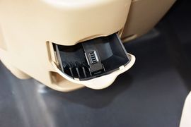 2015款福田图雅诺2.8T长轴商旅版ISF2.8s41P