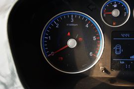 2015款福田图雅诺2.8T长轴商旅版ISF2.8s41P