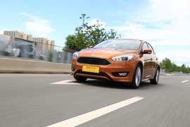 2015款全新换代两厢福克斯实拍