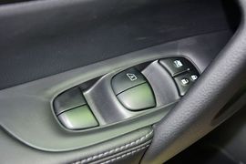 2014款日产奇骏2.0L