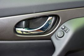 2014款日产奇骏2.0L