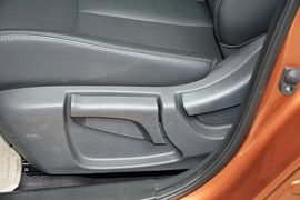2014款日产奇骏2.0L