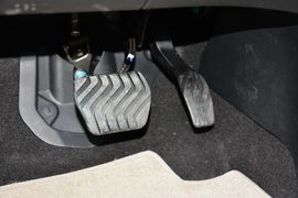 2014款日产奇骏2.0L