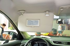 2014款日产奇骏2.0L