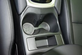 2014款日产奇骏2.0L
