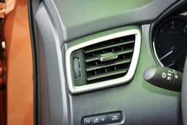 2014款日产奇骏2.0L