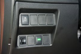 2014款日产奇骏2.0L
