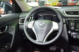 2014款日产奇骏2.0L