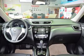 2014款日产奇骏2.0L