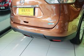 2014款日产奇骏2.0L