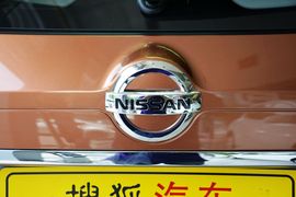 2014款日产奇骏2.0L
