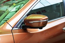 2014款日产奇骏2.0L