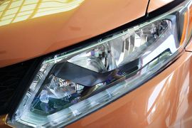 2014款日产奇骏2.0L