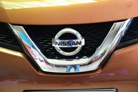2014款日产奇骏2.0L