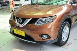 2014款日产奇骏2.0L