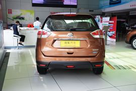 2014款日产奇骏2.0L