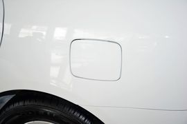 2015款现代悦动1.6L自动豪华型