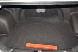 2015款现代悦动1.6L自动豪华型