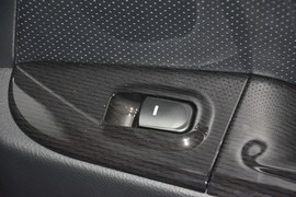 2015款现代悦动1.6L自动豪华型