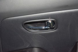 2015款现代悦动1.6L自动豪华型