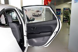 2015款现代悦动1.6L自动豪华型