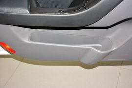 2015款现代悦动1.6L自动豪华型