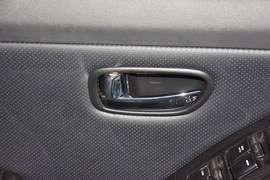 2015款现代悦动1.6L自动豪华型