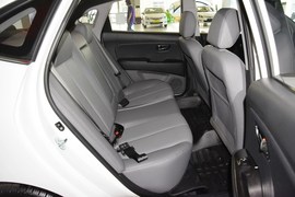 2015款现代悦动1.6L自动豪华型