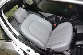 2015款现代悦动1.6L自动豪华型