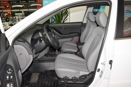 2015款现代悦动1.6L自动豪华型