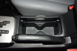 2015款现代悦动1.6L自动豪华型