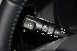 2015款现代悦动1.6L自动豪华型