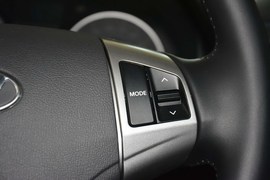 2015款现代悦动1.6L自动豪华型