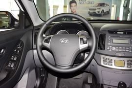 2015款现代悦动1.6L自动豪华型