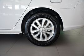 2015款现代悦动1.6L自动豪华型