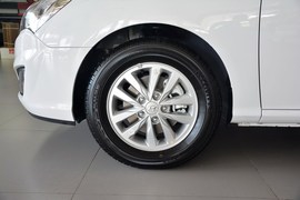 2015款现代悦动1.6L自动豪华型