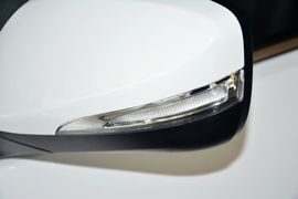 2015款现代悦动1.6L自动豪华型