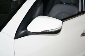 2015款现代悦动1.6L自动豪华型
