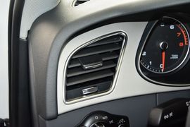 2015款奥迪A4L