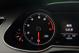 2015款奥迪A4L