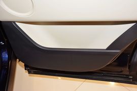 2015款路虎发现神行2.0T