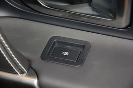 2015款路虎发现神行2.0T