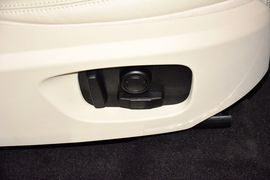 2015款路虎发现神行2.0T