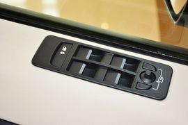 2015款路虎发现神行2.0T