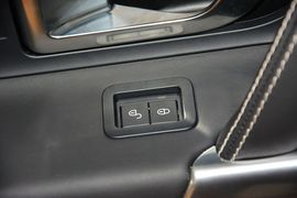 2015款路虎发现神行2.0T