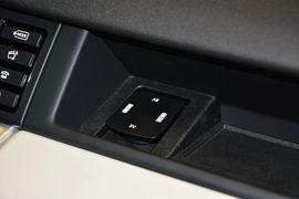 2015款路虎发现神行2.0T