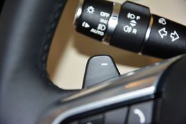 2015款路虎发现神行2.0T