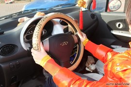 2009款铃木奥拓对比奇瑞QQ